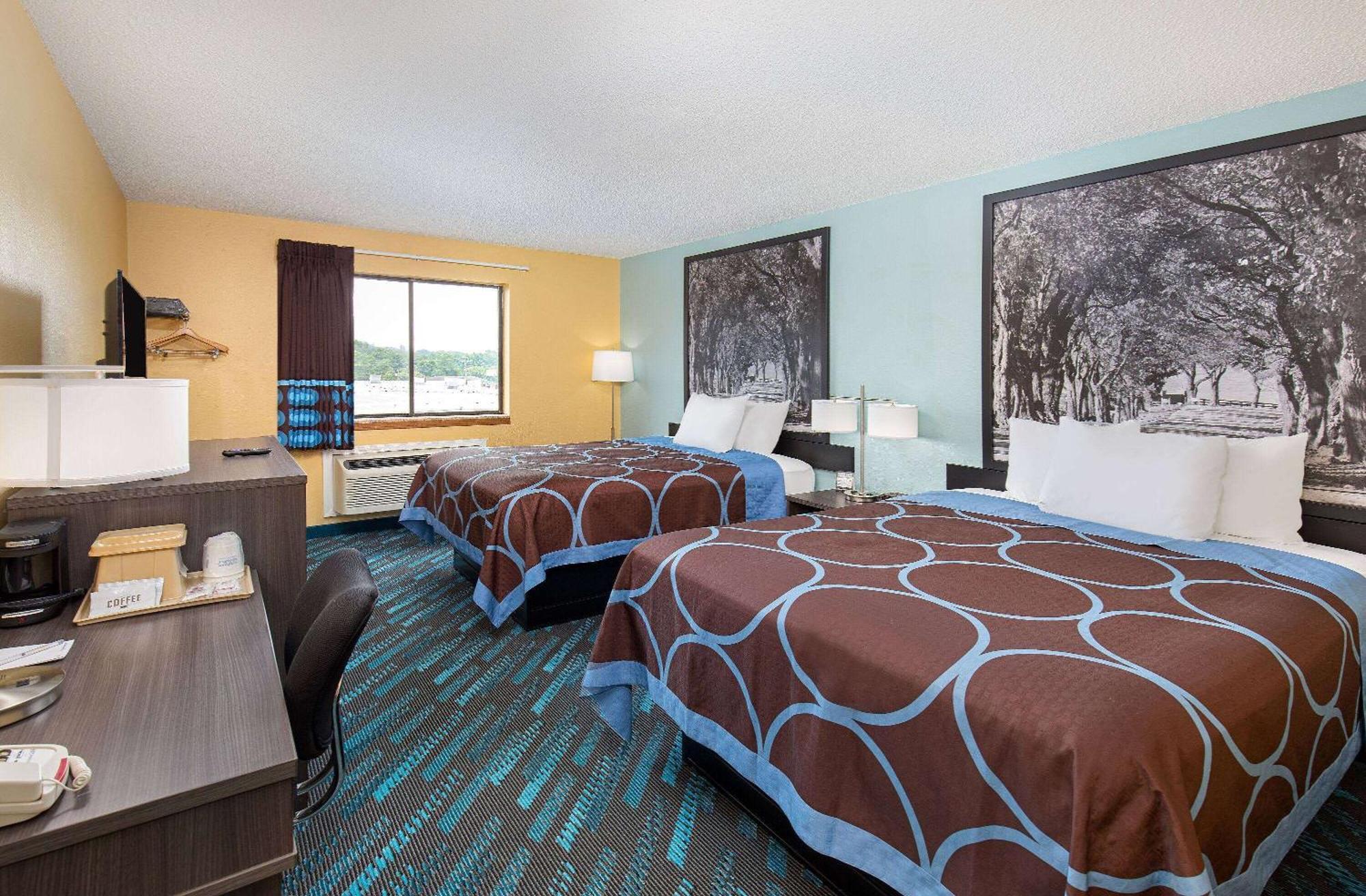 Super 8 By Wyndham Somerset Exterior foto
